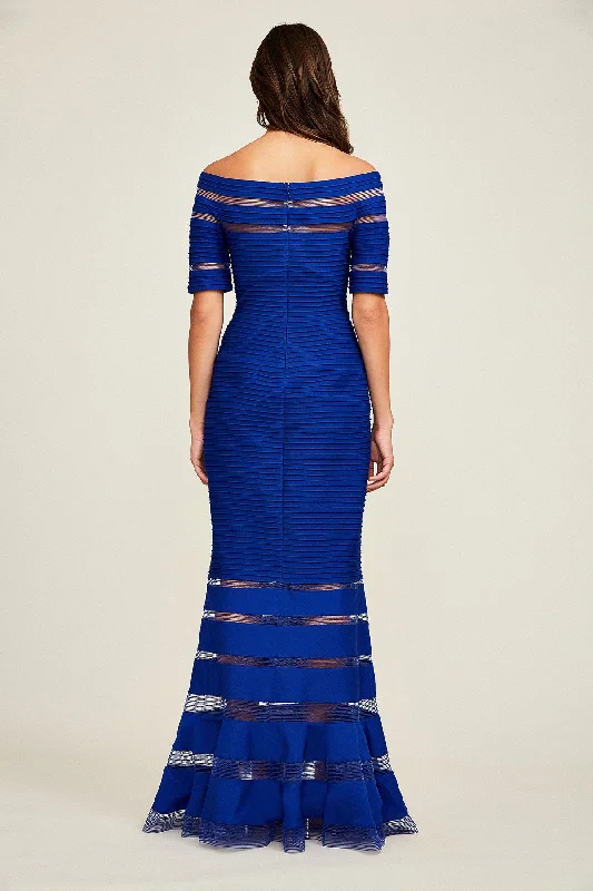 TADASHI SHOJI-KELLY PINTUCK JERSEY BANDED GOWN