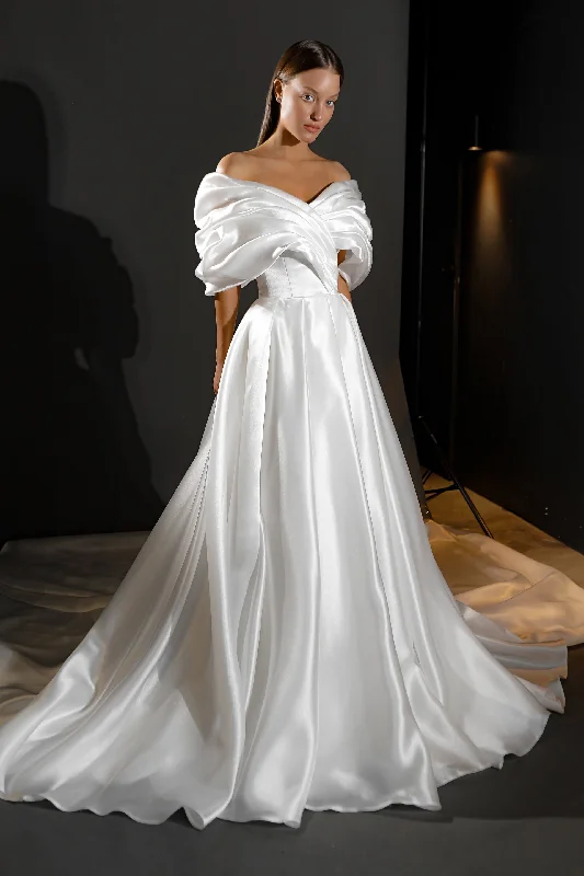 Wedding Dress Acerola with Leg Slit Silk Wedding Gown
